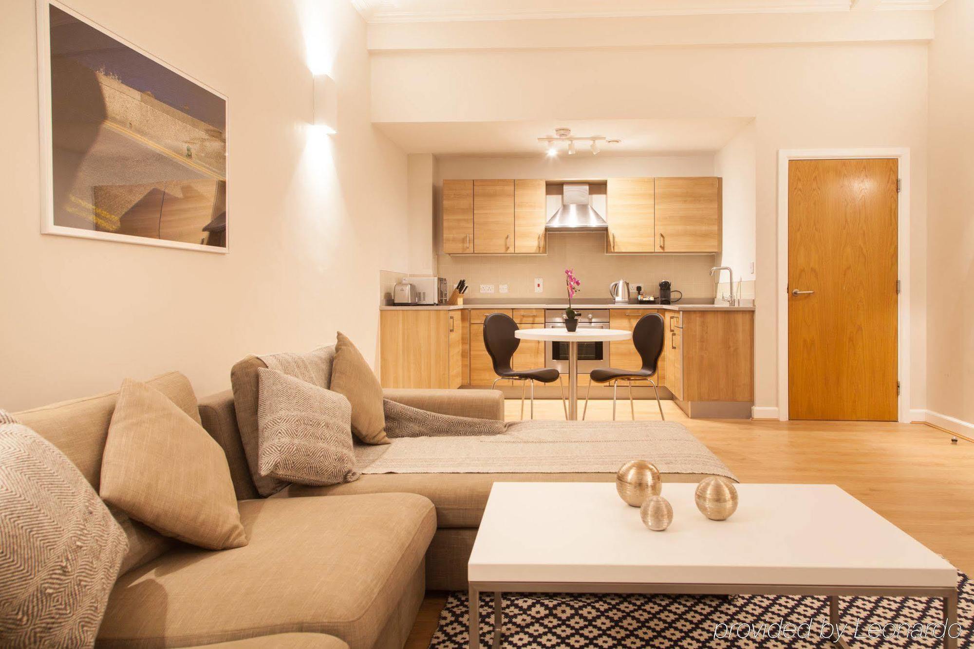 Premier Suites Plus กลาสโกว์ ภายนอก รูปภาพ